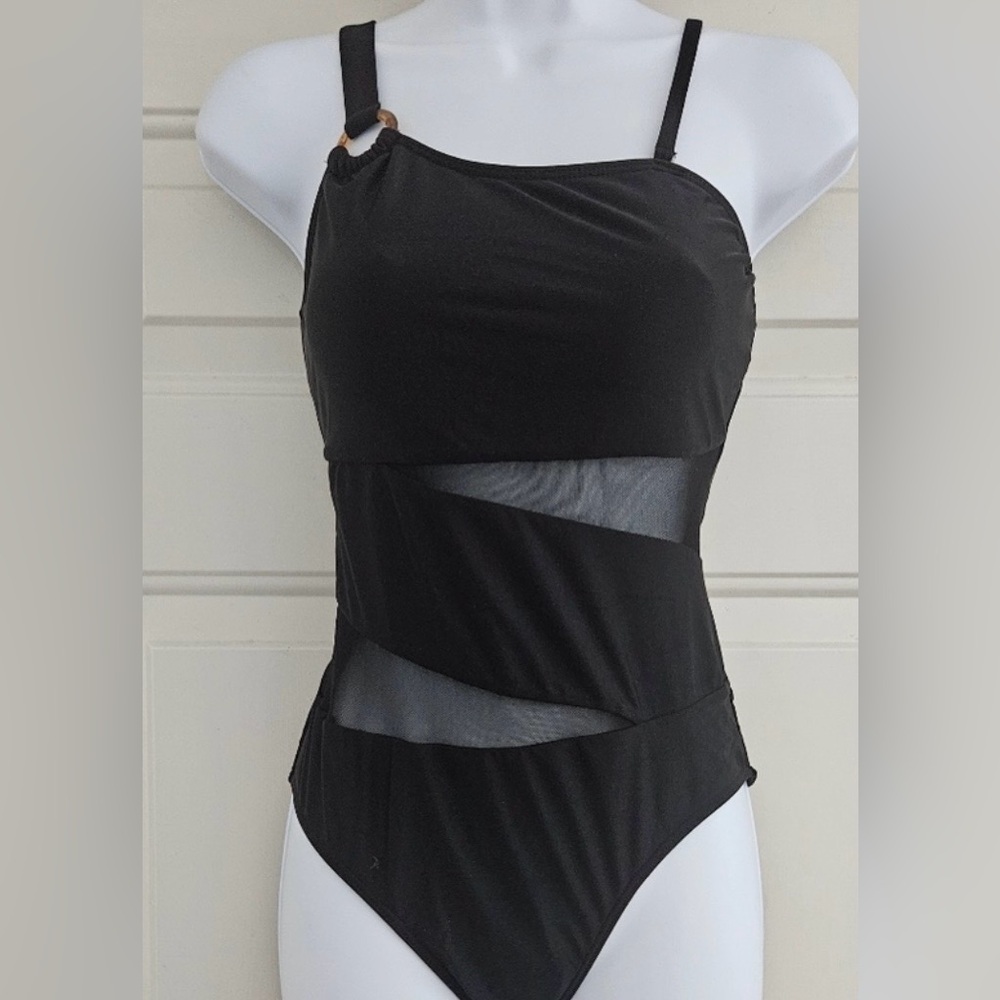 Black One-Piece Mesh Panel Swimsuit ( Heytalala)